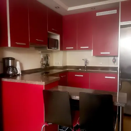 Manhattan. Apartamento En Urb, Con Piscina